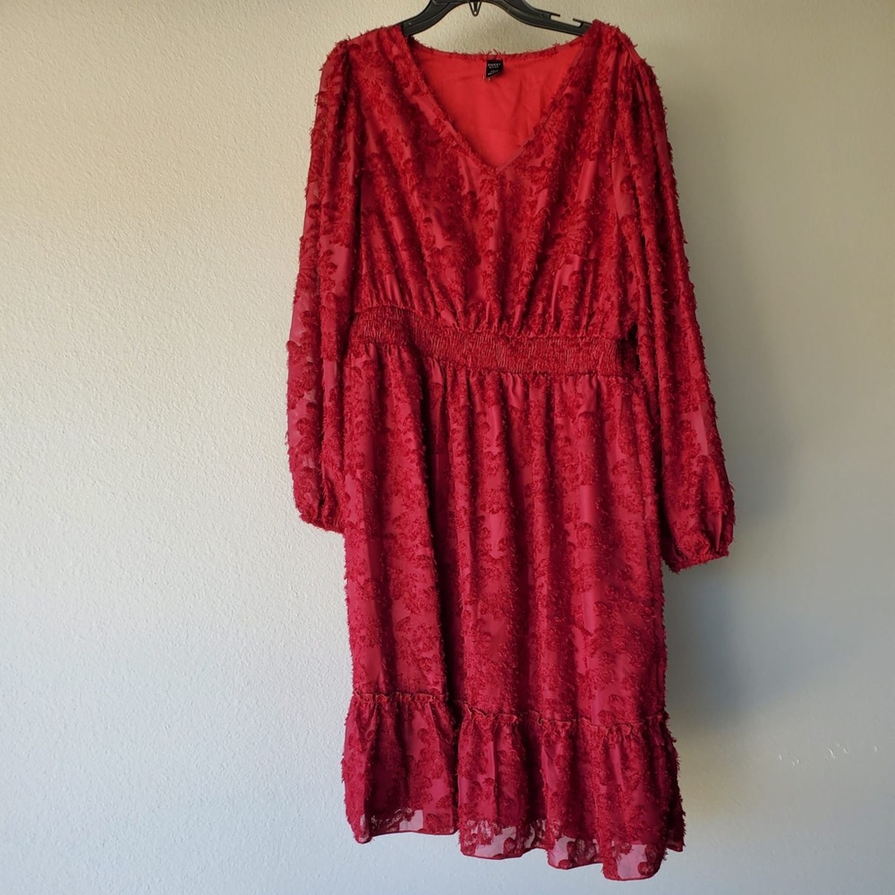 Elegant Red Lace Dress